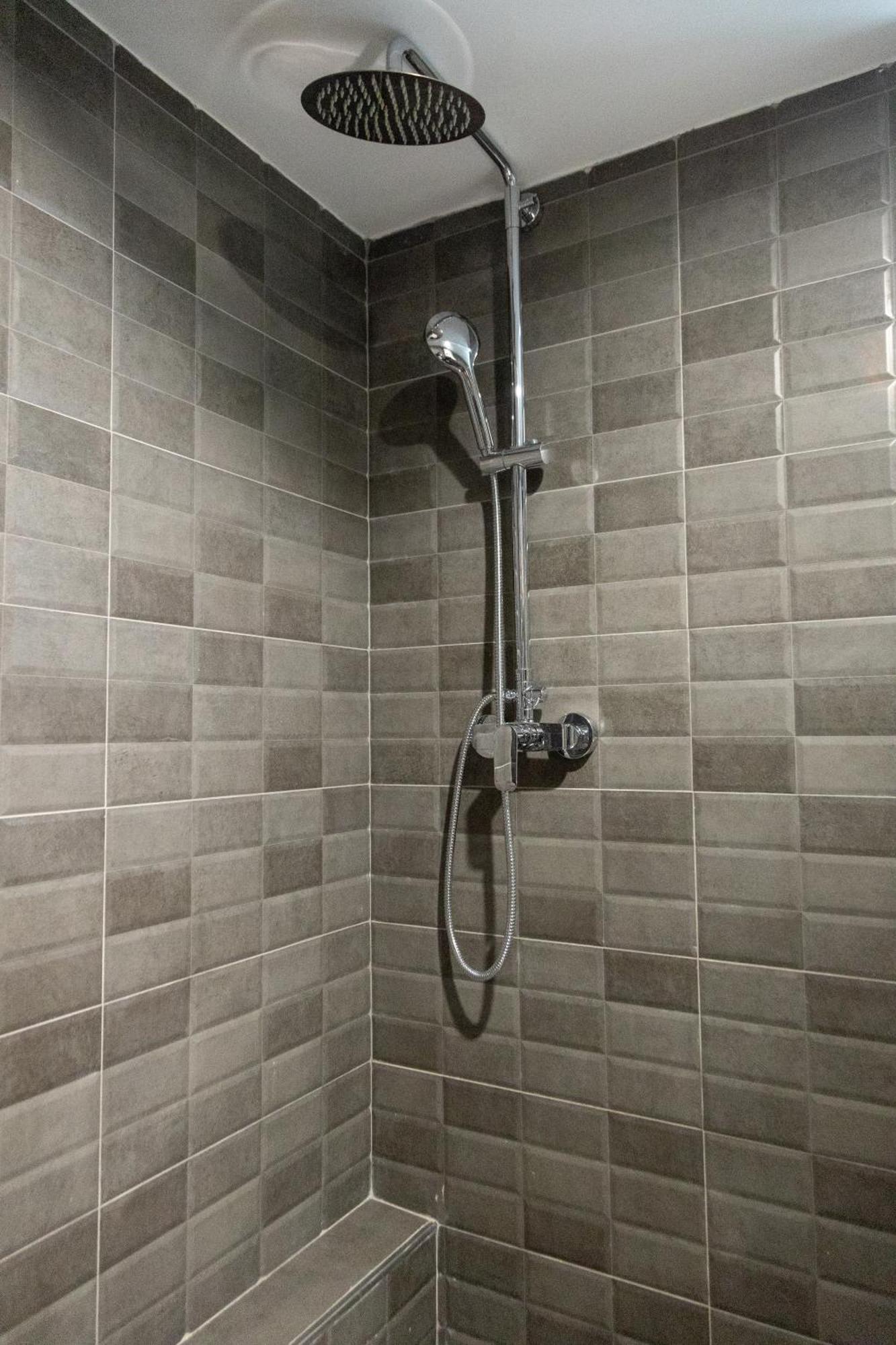 Cozy Loft-Blloku Downtown Otel Tiran Dış mekan fotoğraf